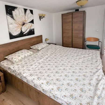 Zur Krone - 1 Ferienhaus *